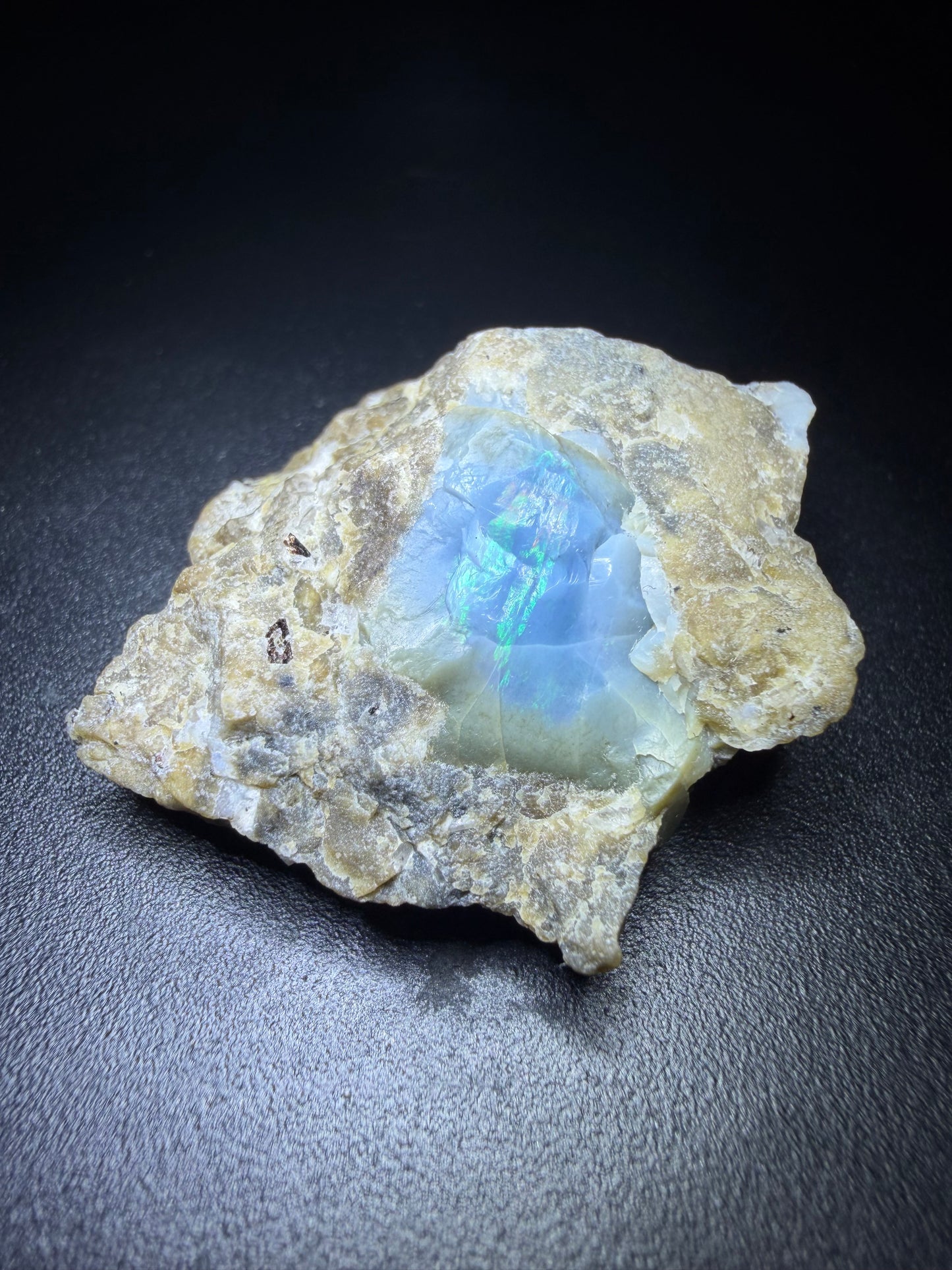 Ice aurora